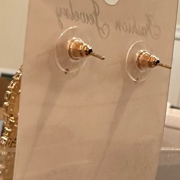 Gold and Crystal Teardrop Dangle Chandelier Earrings Fashion Jewelry 4” Long NWT - Picture 2 of 2